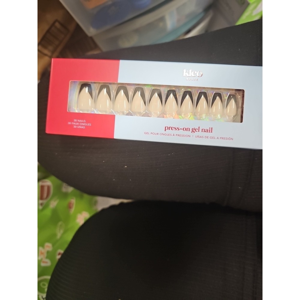 Mod Noir Kleo Kolor Press On Gel Nails New